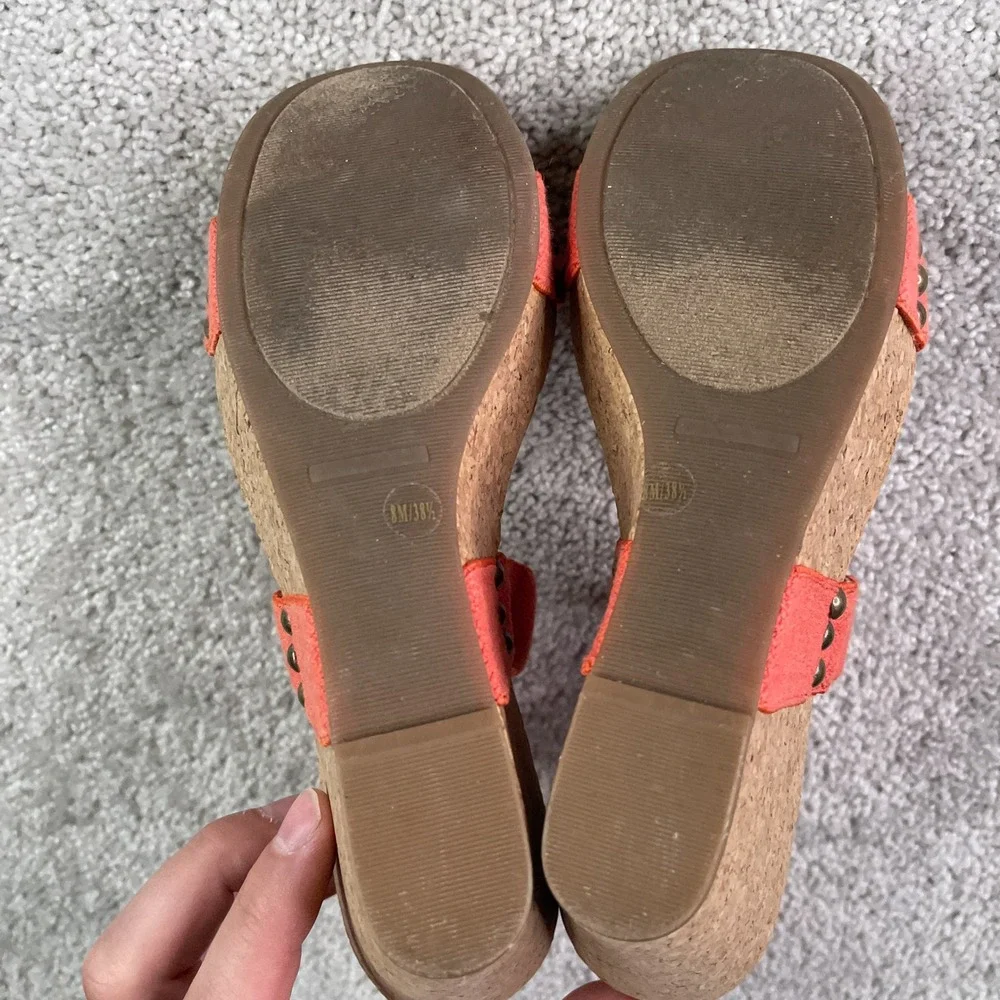 Lucky Brand Marinah Sandals Womens Size 8 M Orange Strappy Cork Wedge Studded